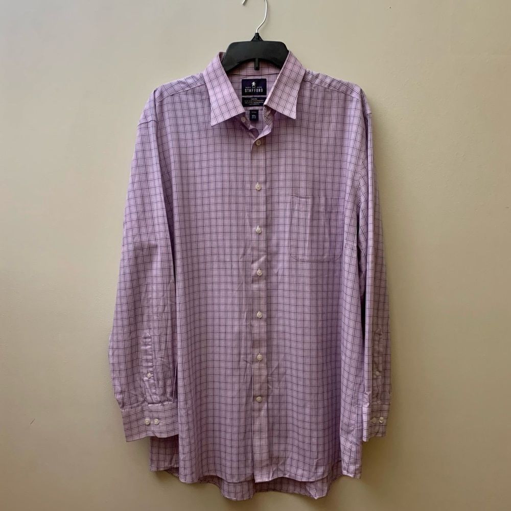 Stafford Men’s Long Sleeve Fitted Dress Shirt. Neck 17 1/2. Sleeves 34/35